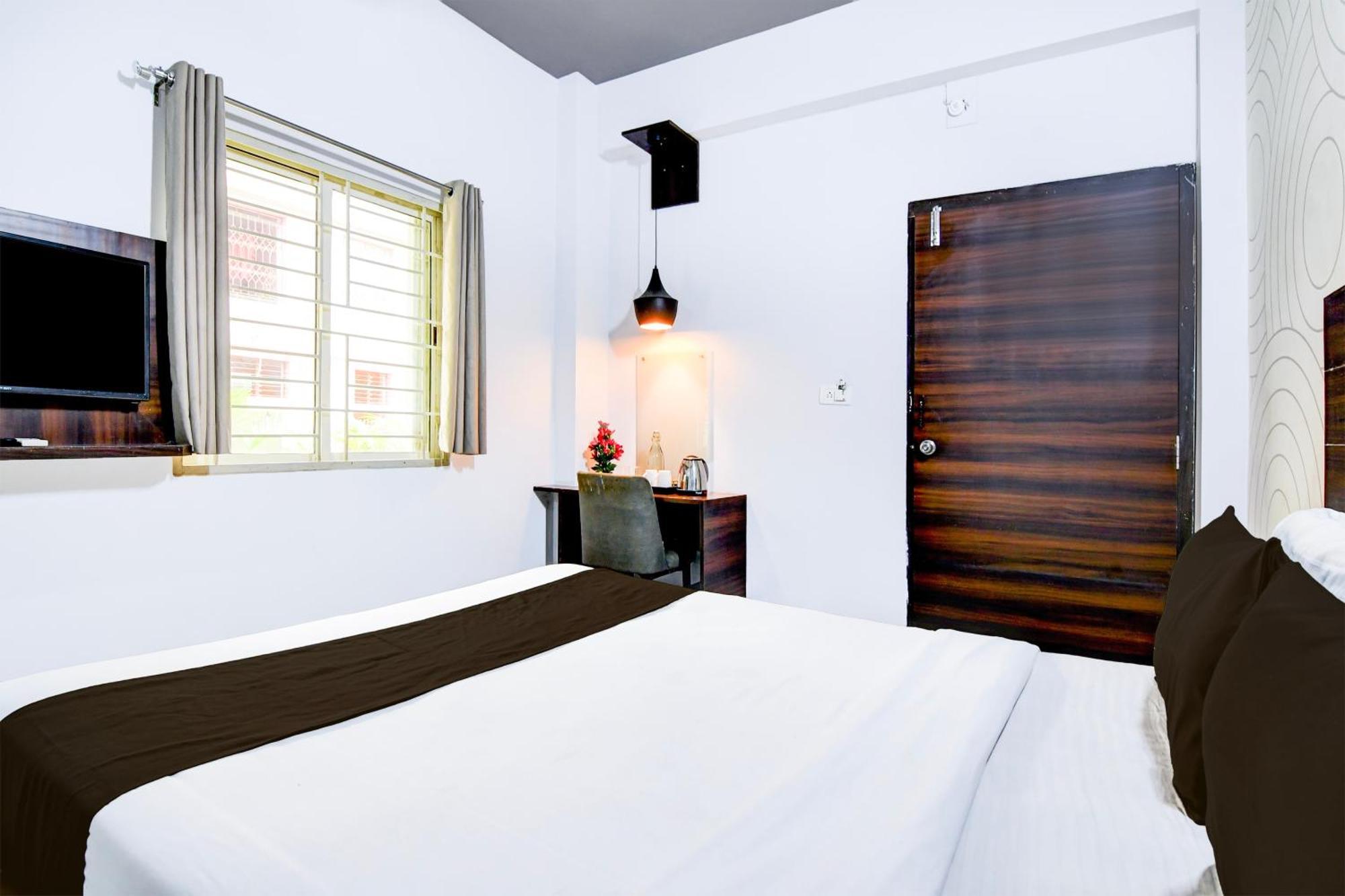Super Townhouse Chandrasekharpur Bhubaneswar Buitenkant foto