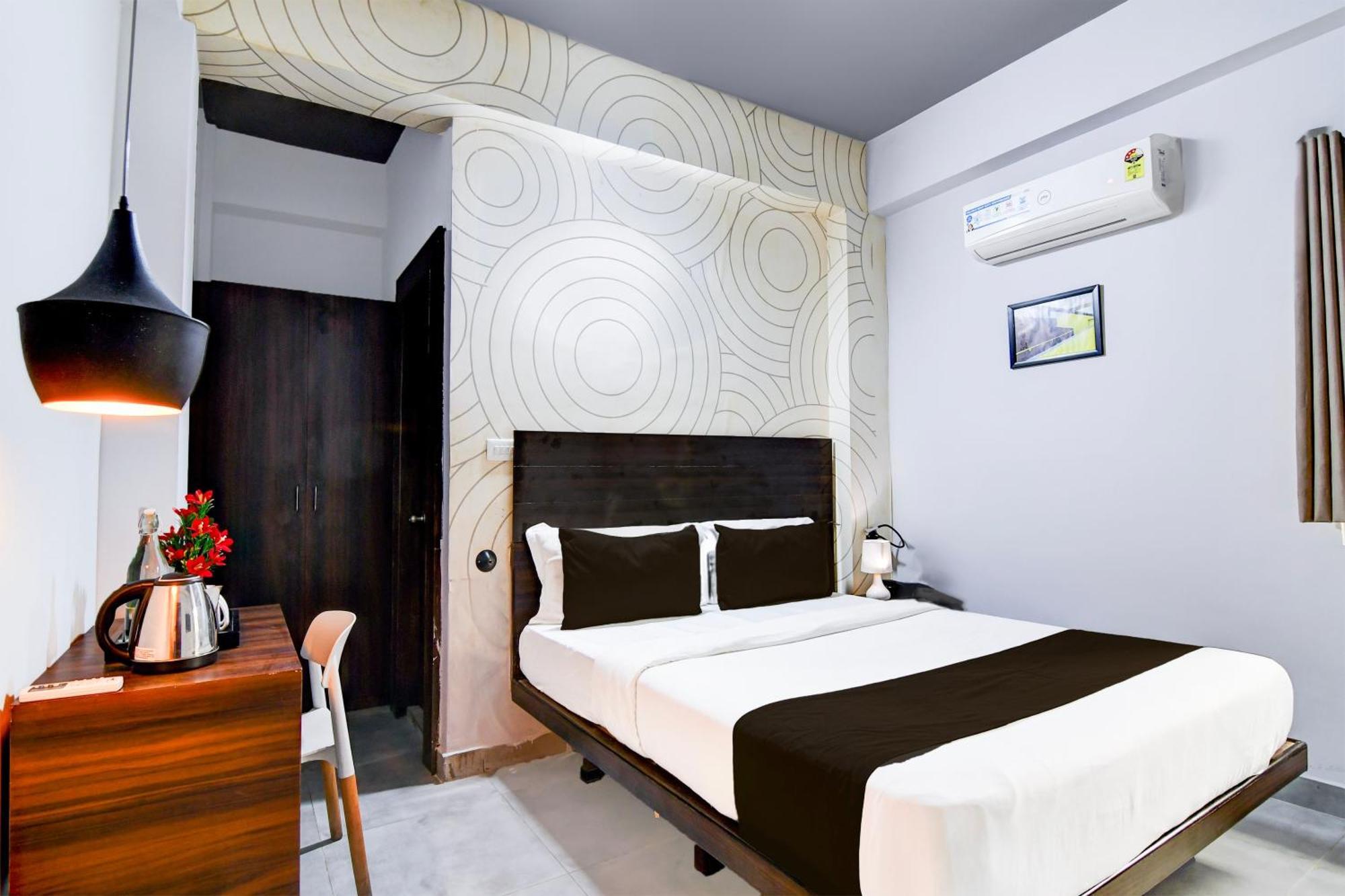 Super Townhouse Chandrasekharpur Bhubaneswar Buitenkant foto