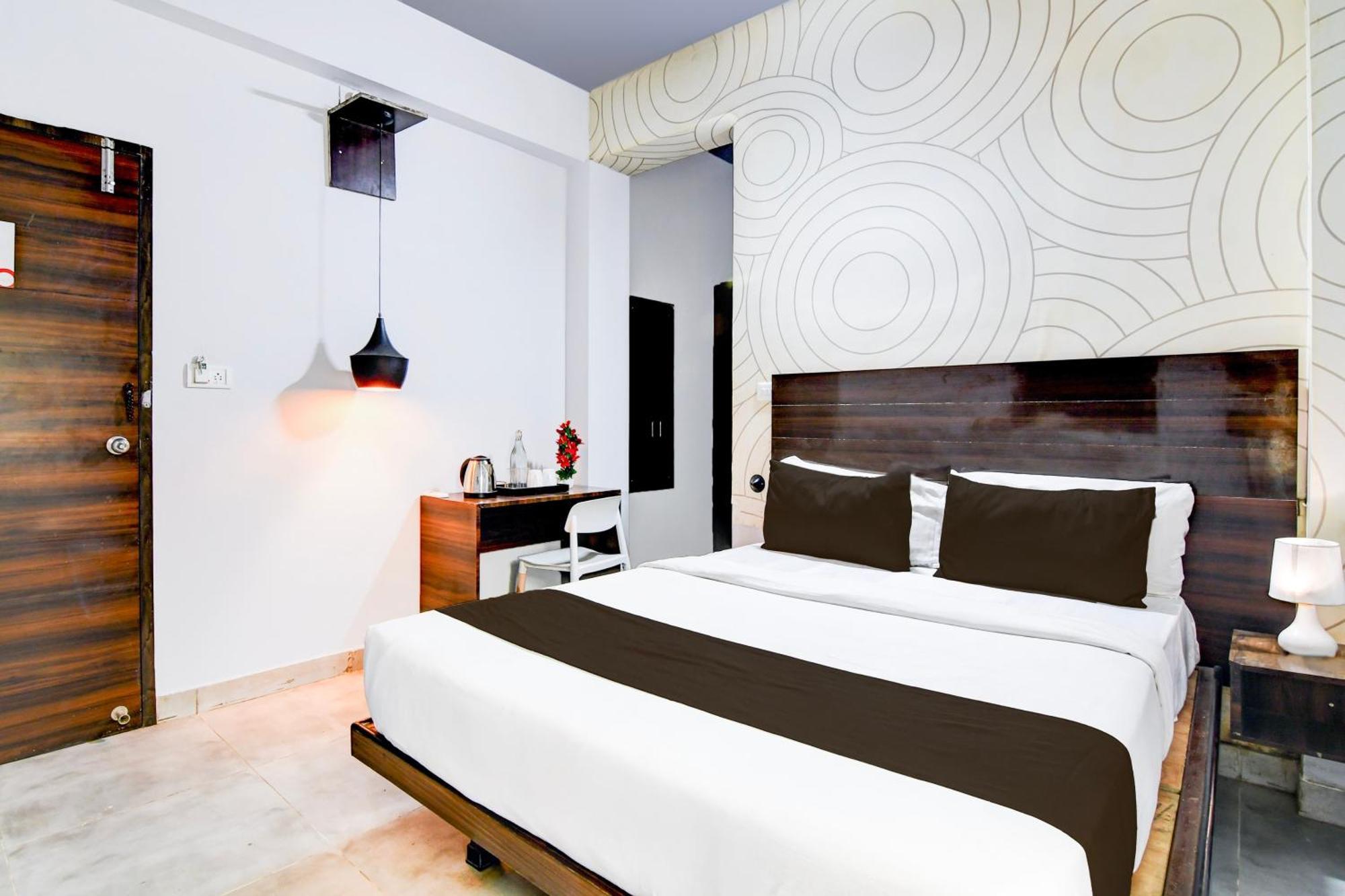 Super Townhouse Chandrasekharpur Bhubaneswar Buitenkant foto
